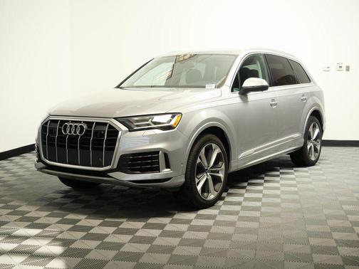 2022 Audi Q7 55 Premium Plus