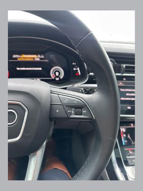 2022 Audi Q7 55 Premium Plus