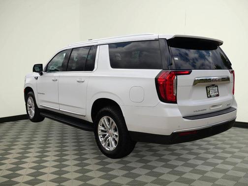 2021 GMC Yukon XL SLT
