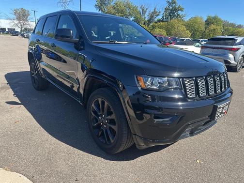 2021 Jeep Grand Cherokee Laredo