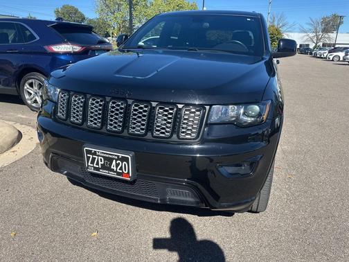 2021 Jeep Grand Cherokee Laredo