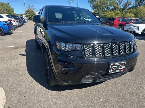 2021 Jeep Grand Cherokee Laredo