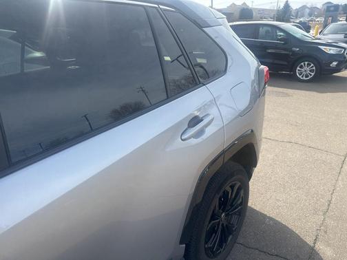 2025 Toyota RAV4 Hybrid SE