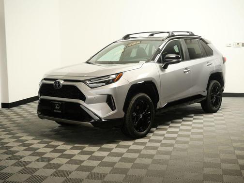 2025 Toyota RAV4 Hybrid SE