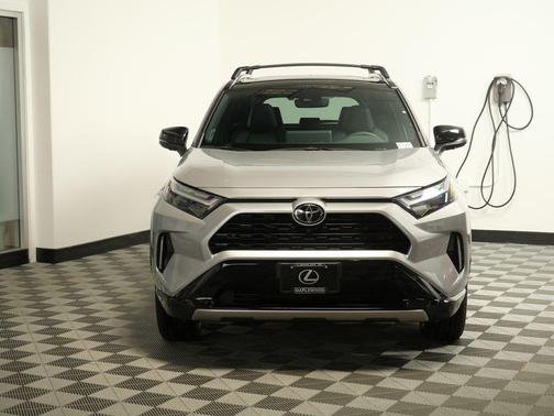 2025 Toyota RAV4 Hybrid SE