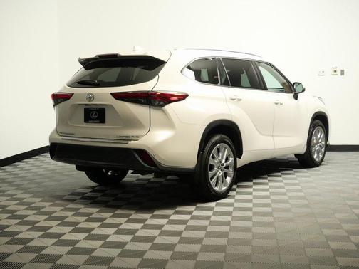 2021 Toyota Highlander Limited