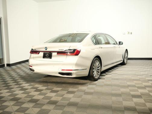 2022 BMW 740 740i xDrive