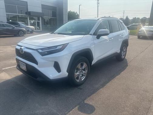 2022 Toyota RAV4 XLE