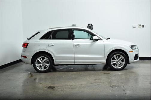 2017 Audi Q3 2.0T Premium Plus