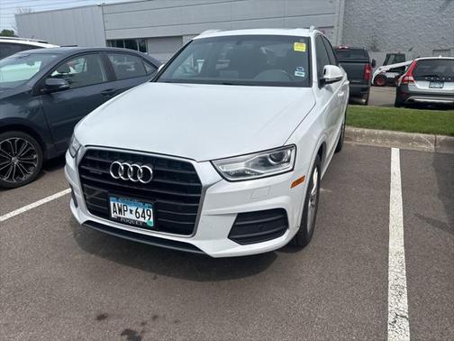 2017 Audi Q3 2.0T Premium Plus