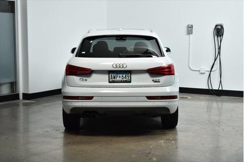 2017 Audi Q3 2.0T Premium Plus