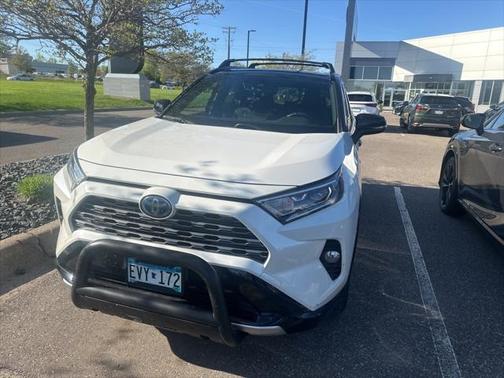 2020 Toyota RAV4 Hybrid SE
