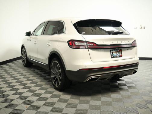 2020 Lincoln Nautilus Reserve