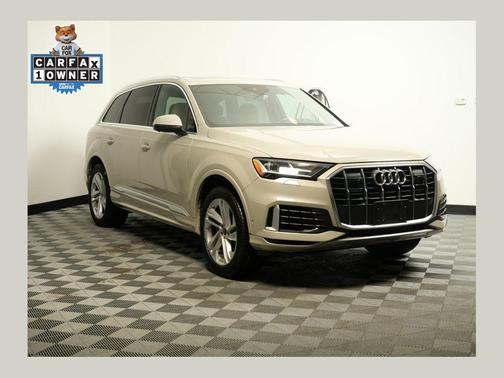 2022 Audi Q7 55 Premium Plus