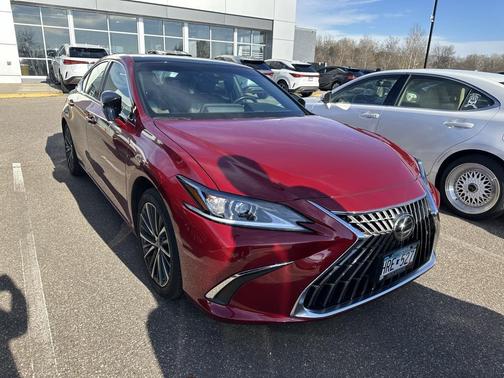 2022 Lexus ES 350 Base