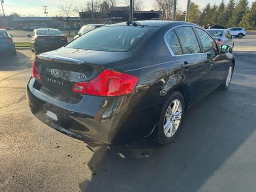 2010 INFINITI G37x Base