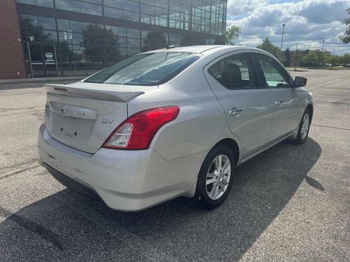 2016 Nissan Versa 1.6 SV