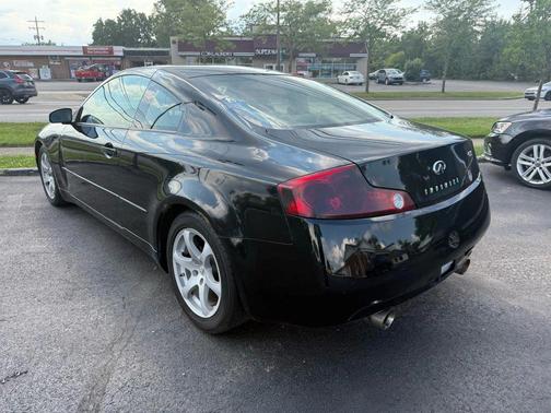 2004 INFINITI G35 Base