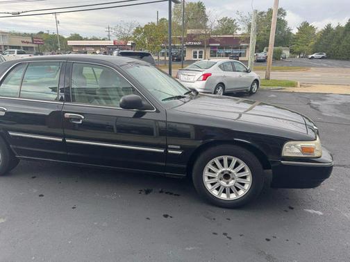 2011 Mercury Grand Marquis LS (Fleet Only)