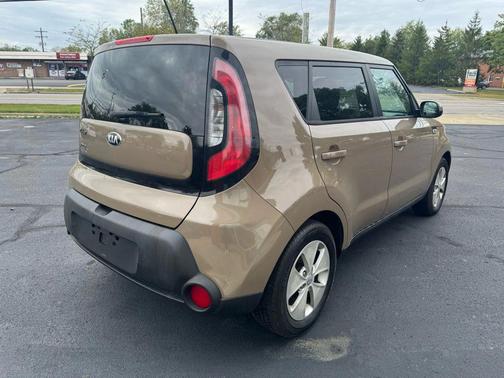 2016 Kia Soul Base