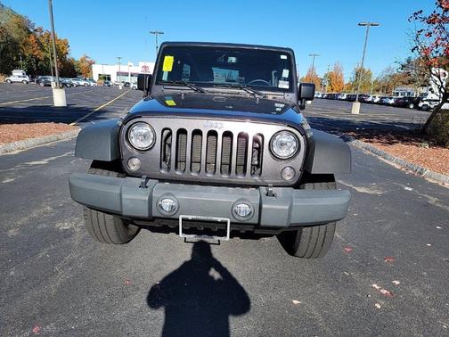 Photo 2 of 23 of 2018 Jeep Wrangler JK Unlimited Sport