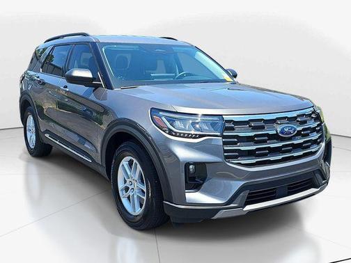 CARBONIZED GRAY METALLIC 2025 Ford Explorer Active