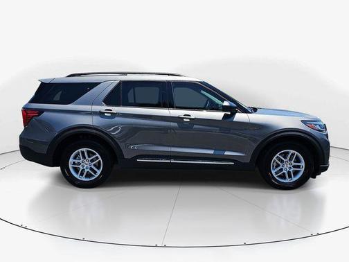 CARBONIZED GRAY METALLIC 2025 Ford Explorer Active