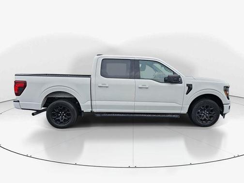 Oxford White 2024 Ford F-150 XLT