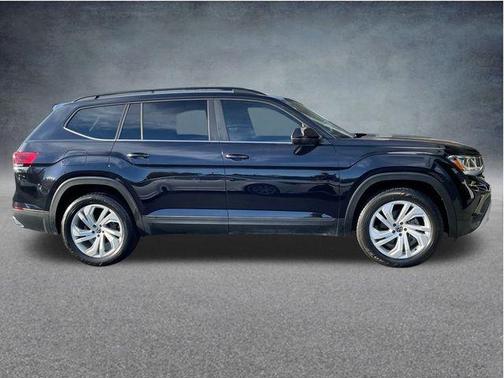 2022 Volkswagen Atlas 3.6L SE w/Technology