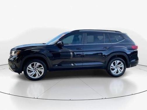 2022 Volkswagen Atlas 3.6L SE w/Technology