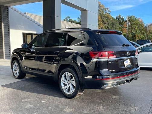 2022 Volkswagen Atlas 3.6L SE w/Technology