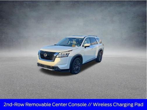 2022 Nissan Pathfinder SL