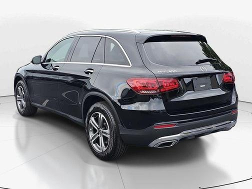 Black 2022 Mercedes-Benz GLC 300 Base