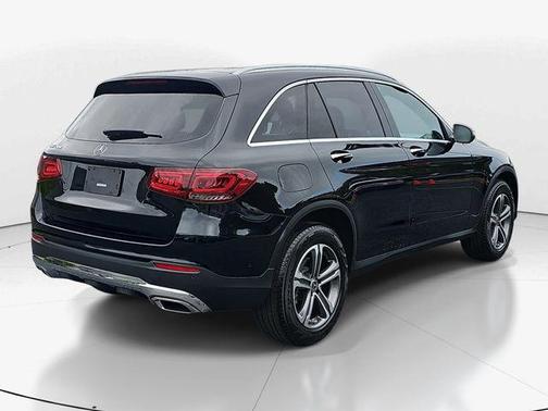Black 2022 Mercedes-Benz GLC 300 Base