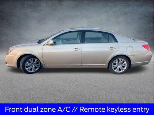 2010 Toyota Avalon XLS