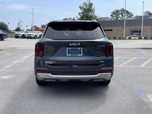 Gravity Grey 2024 Kia Sorento S