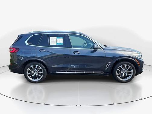 Arctic Gray Metallic 2021 BMW X5 XDRIVE40I