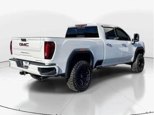 2022 GMC Sierra 2500 Denali