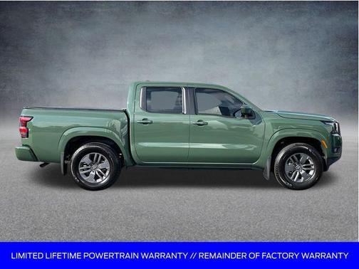 2025 Nissan Frontier SV