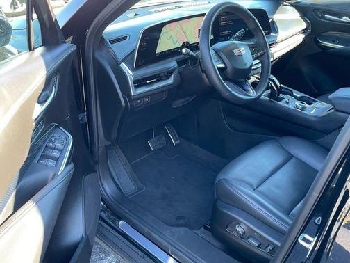 2025 Cadillac XT4 Sport