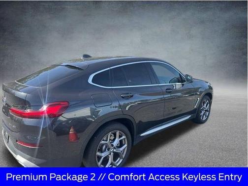 2022 BMW X4 xDrive30i