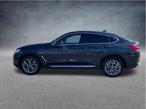 2022 BMW X4 xDrive30i