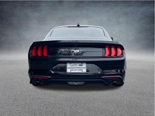 2022 Ford Mustang EcoBoost