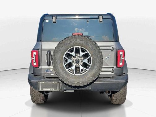 Carbonized Gray Metallic 2025 Ford Bronco Badlands
