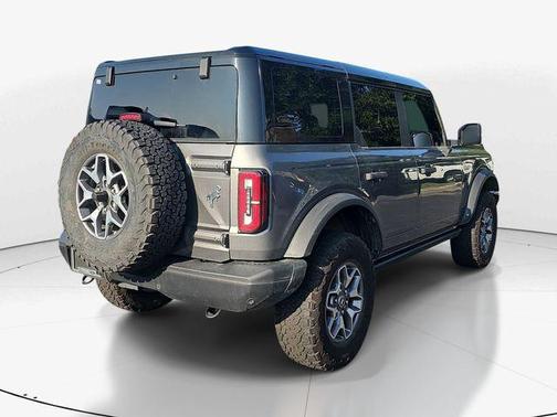 Carbonized Gray Metallic 2025 Ford Bronco Badlands