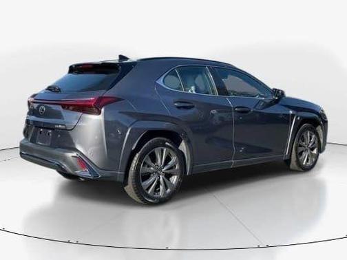 2024 Lexus UX 250h F SPORT Design