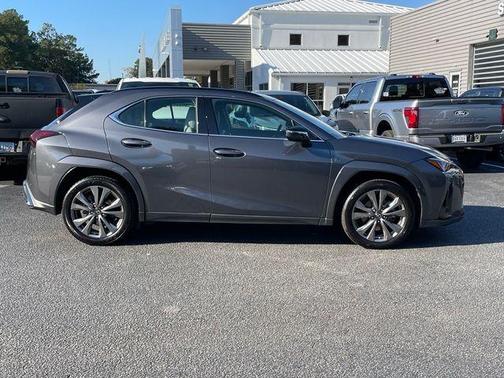 2024 Lexus UX 250h F SPORT Design