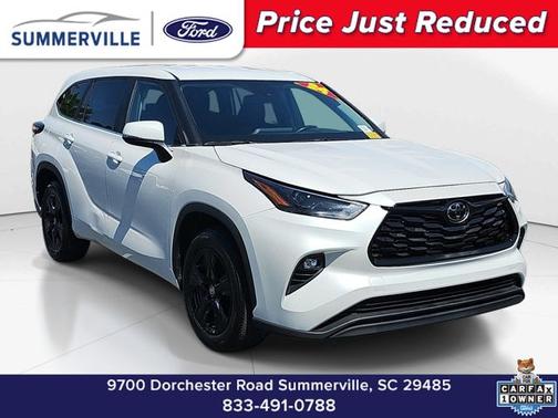 Pearl 2024 Toyota Highlander LE