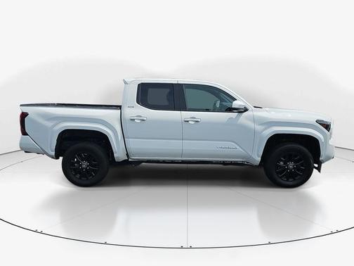 Ice 2024 Toyota Tacoma SR5