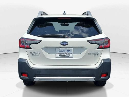 Crystal White Pearl 2024 Subaru Outback LIMITED XT